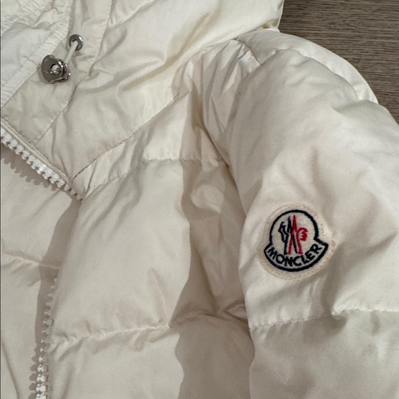 Authentic Moncler Jacket - Picture 10 of 14